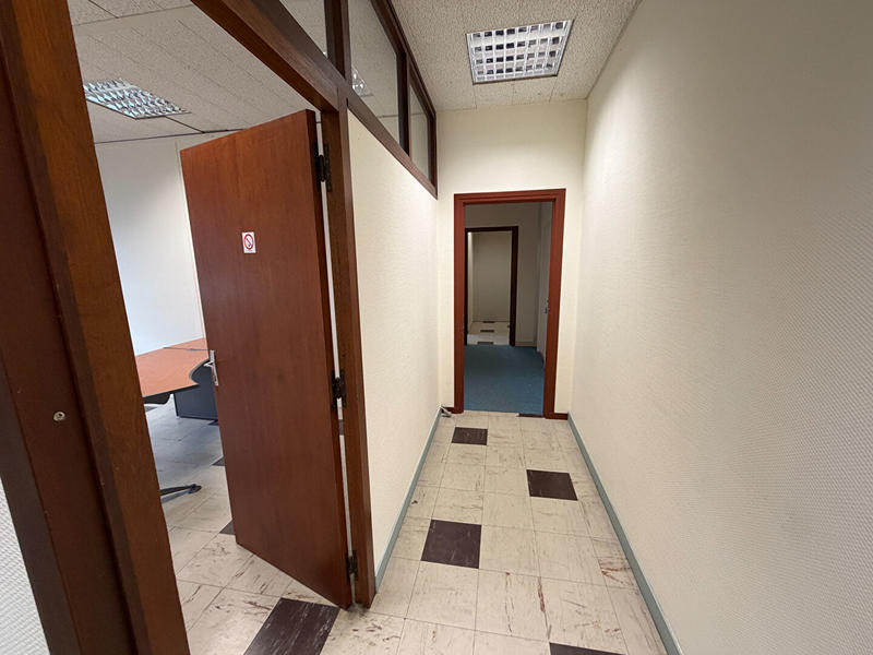 Local d'activité / Entrepôt - 80 m²