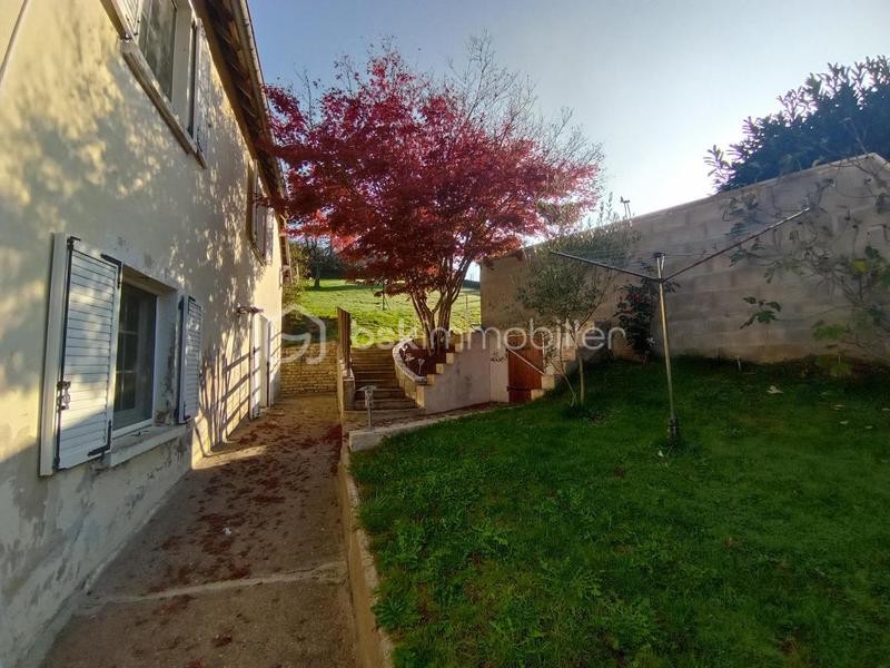 Maison - 230 m² - 6 pièces