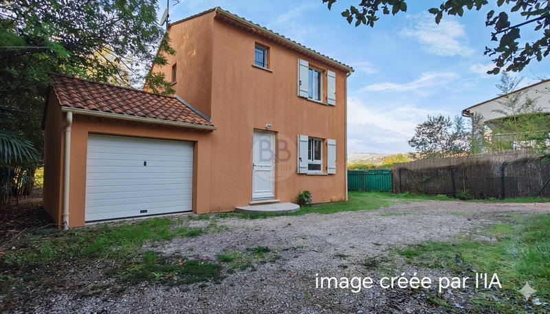 Maison - 90 m² - 4 pièces
