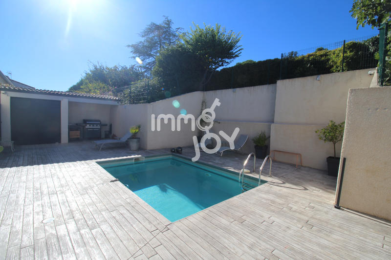 Maison - 128 m² - 5 pièces