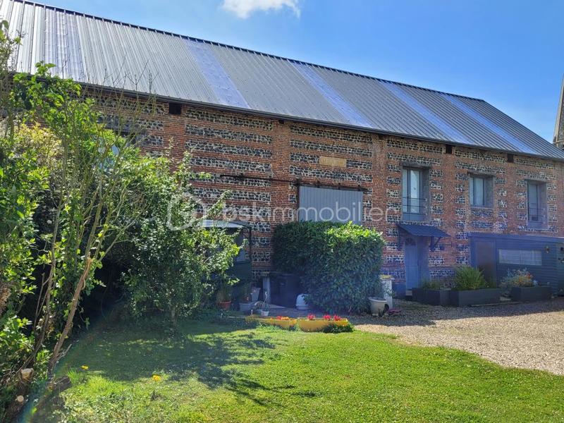 Maison - 305 m² - 13 pièces