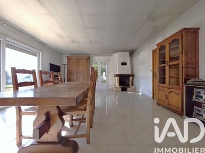 Maison - 95 m² - 4 pièces