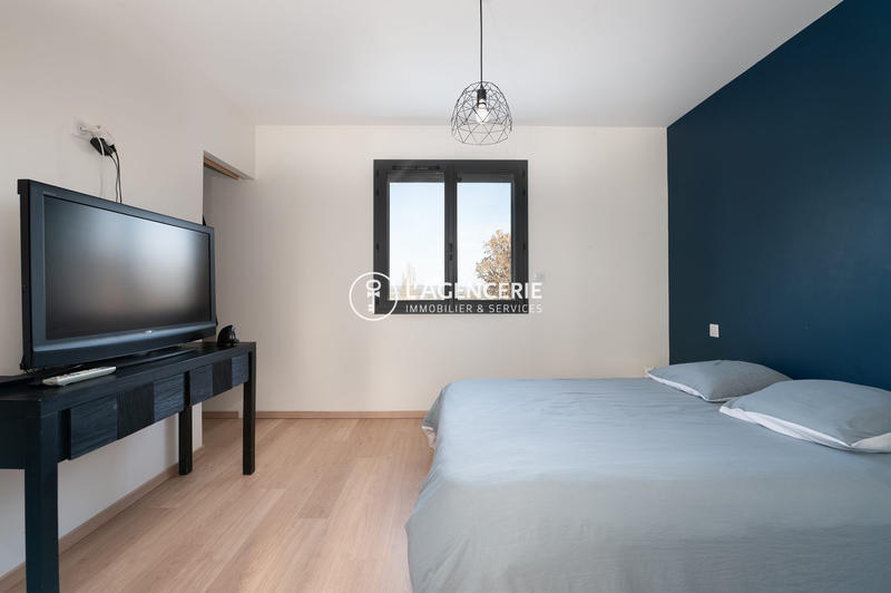 Maison - 184 m² - 6 pièces