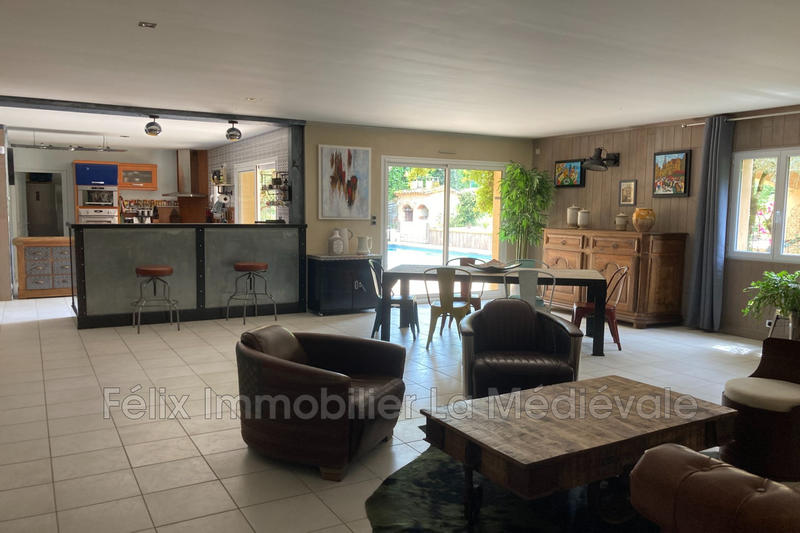 Maison contemporaine - 184 m² - 5 pièces