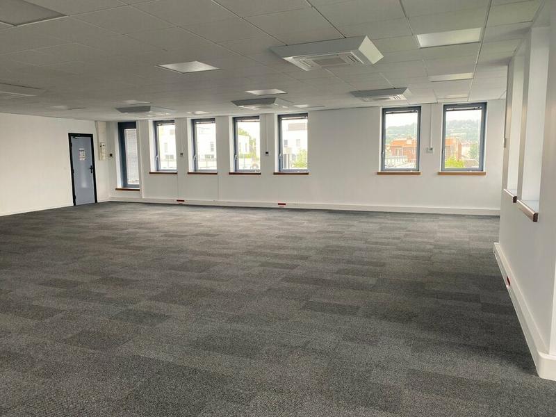 Bureau - 259 m²