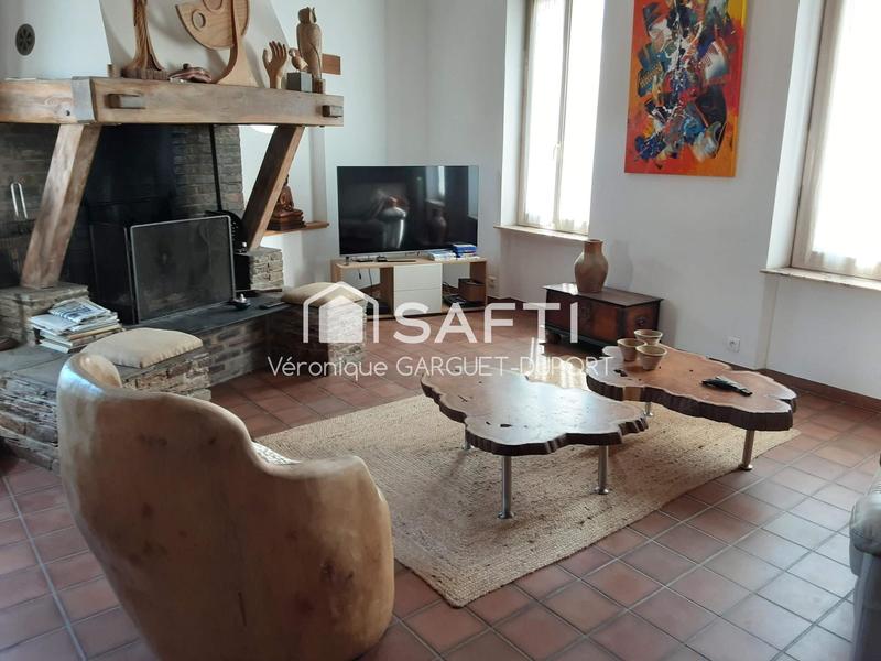 Maison de maîtres - 210 m² - 9 pièces