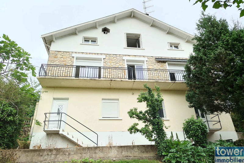 Maison - 197 m² - 8 pièces