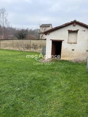 Terrain constructible - 945 m²