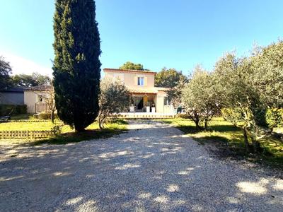 Maison - 233 m² - 8 pièces