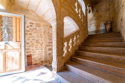 Maison - 274 m² - 10 pièces