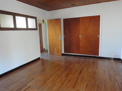 Appartement - 94 m² - 4 pièces