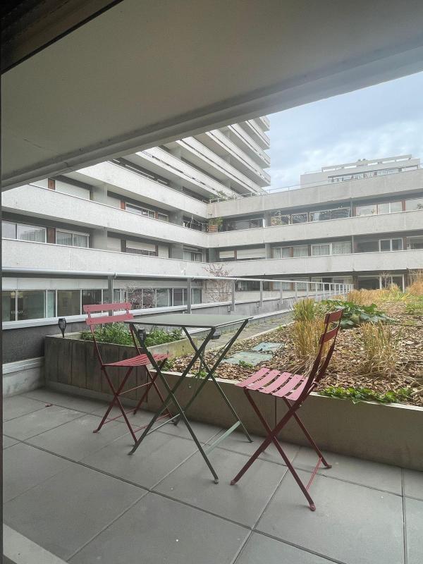 Studio - 25 m² - 1 pièce