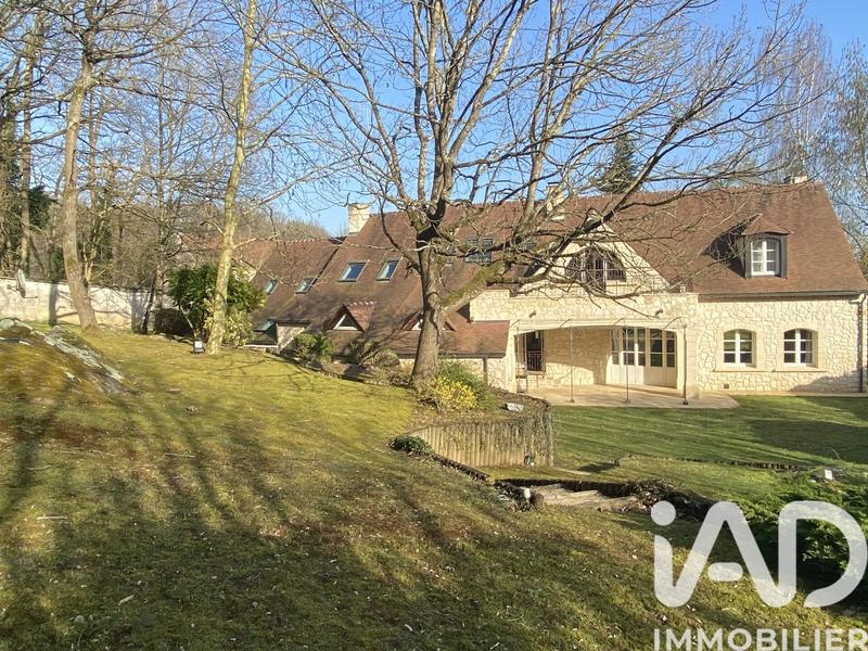 Maison - 253 m² - 8 pièces