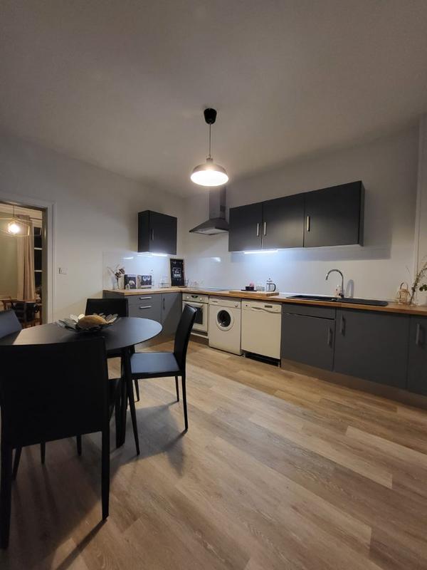 Maison - 170 m² - 6 pièces