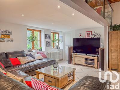 Maison - 213 m² - 8 pièces