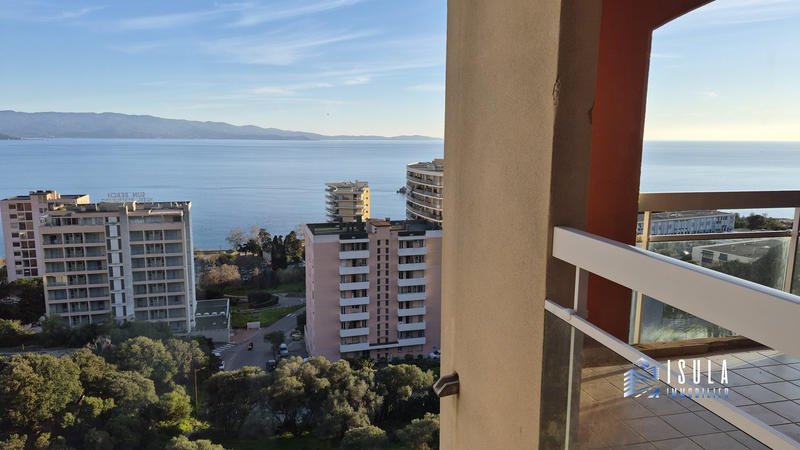 Appartement - 89 m² - 3 pièces