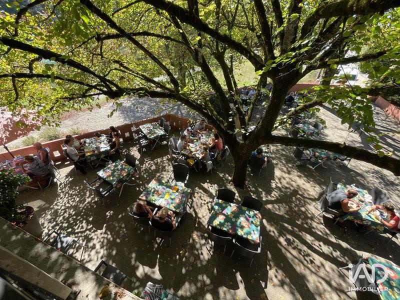 Local commercial - 285 m²