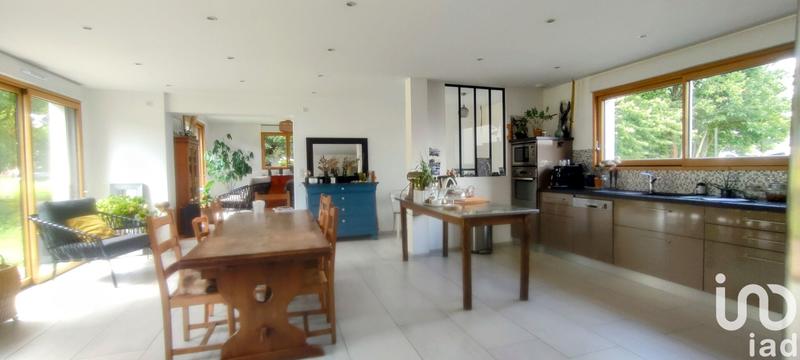 Maison - 170 m² - 8 pièces