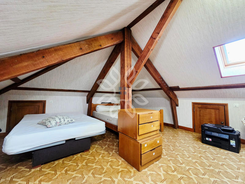 Maison - 143 m² - 5 pièces