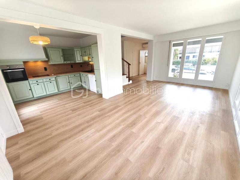 Maison - 153 m² - 6 pièces