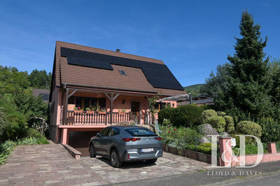 Maison contemporaine - 181 m² - 7 pièces