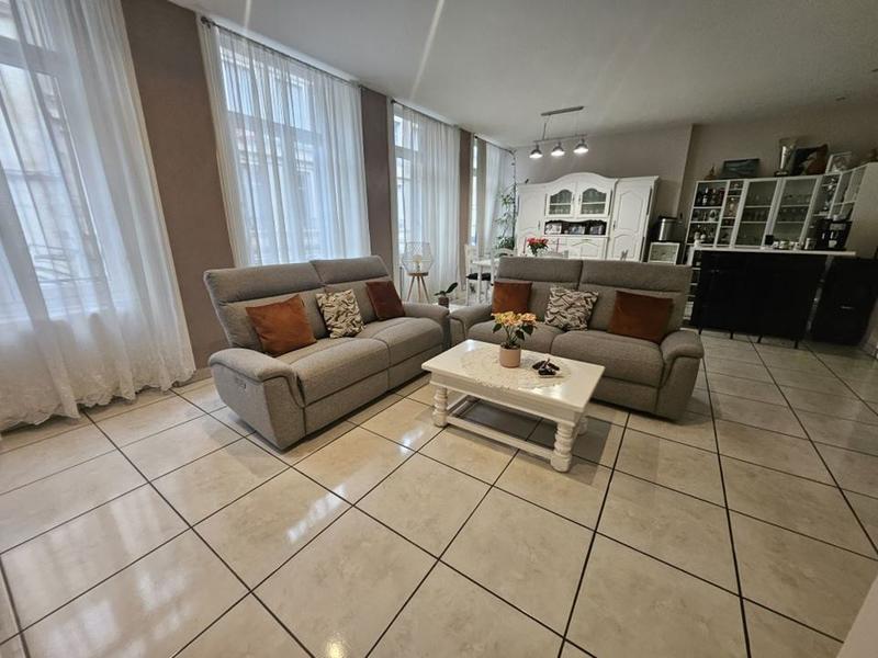 Appartement - 120 m² - 5 pièces