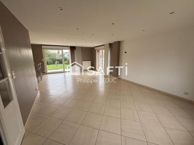 Maison - 199 m² - 9 pièces