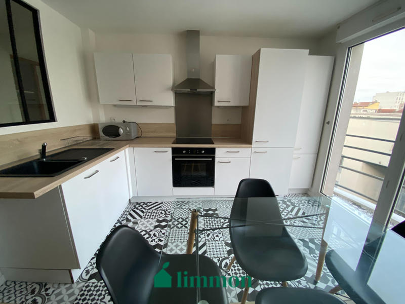 Duplex - 92 m² - 5 pièces