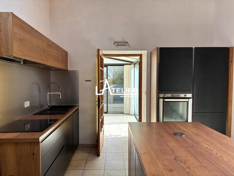 Maison - 159 m² - 8 pièces