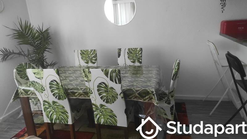 Chambre - 14 m² - 1 pièce