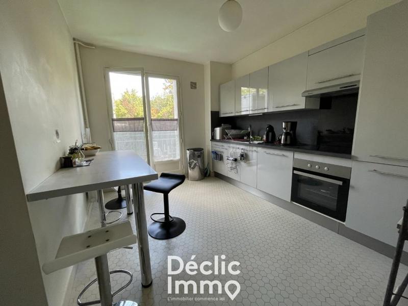 Appartement - 80 m² - 3 pièces