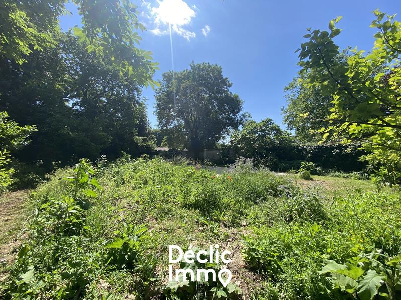 Terrain constructible - 1 059 m²