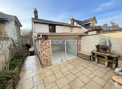 Maison - 78 m² - 5 pièces