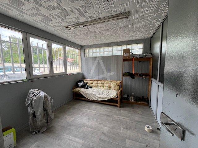 Local d'activités - 730 m²