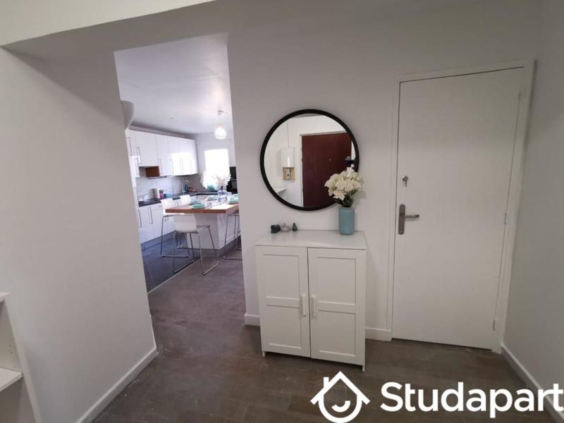 Chambre - 9 m² - 1 pièce