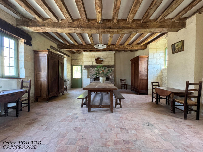 Maison - 236 m² - 7 pièces