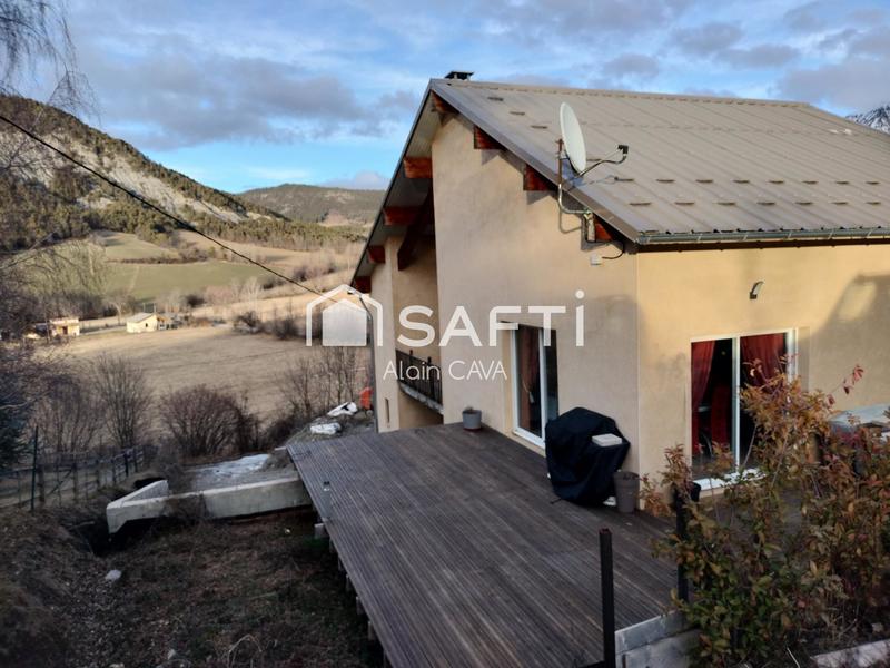 Maison - 217 m² - 7 pièces