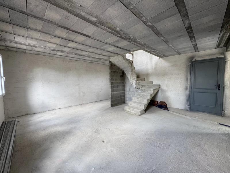 Maison - 90 m² - 3 pièces