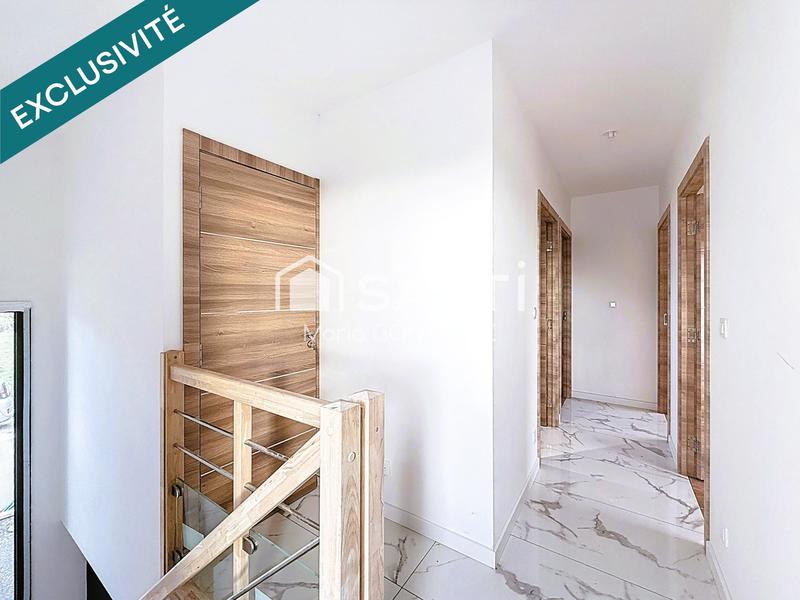 Maison - 121 m² - 5 pièces