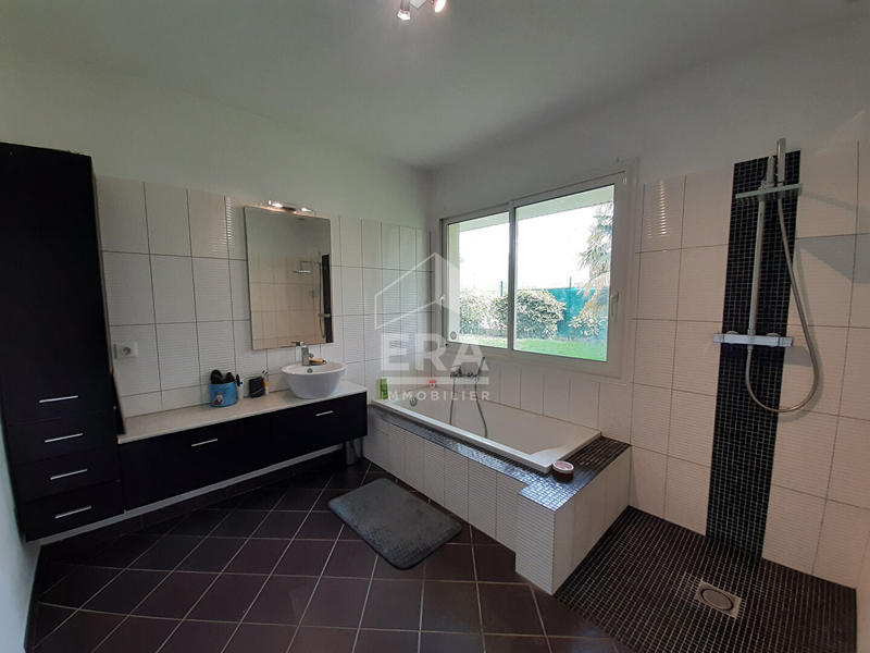 Maison - 170 m² - 4 pièces