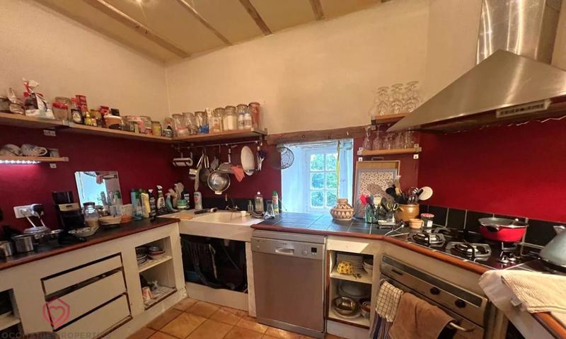 Corps de ferme - 260 m² - 10 pièces