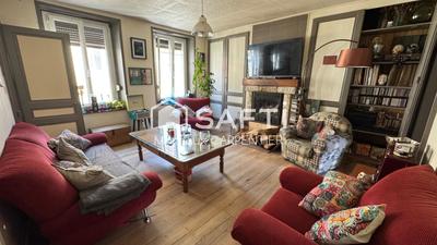 Maison - 265 m² - 10 pièces