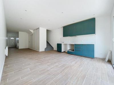 Maison - 97 m² - 5 pièces