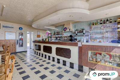 Fonds de commerce - 1 051 m²