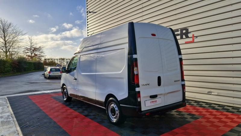 Renault Trafic Fourgon l2h2 3000 kg blue dci 150 grand confort