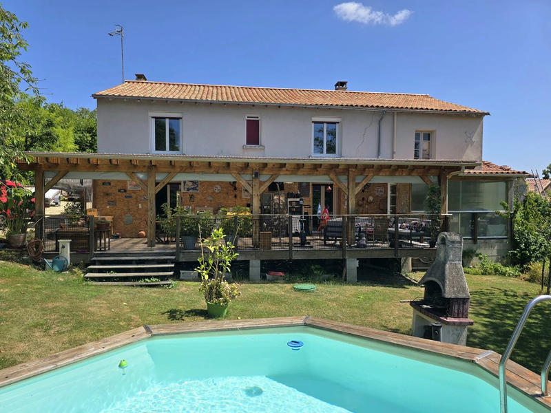 Maison ancienne - 126 m² - 6 pièces