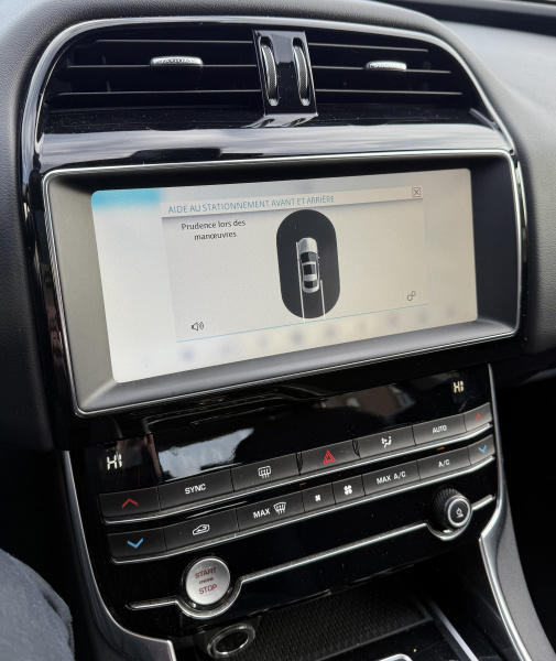 Jaguar Xe 2.0 163ch Performance Business