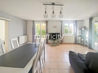 Maison - 86 m² - 4 pièces