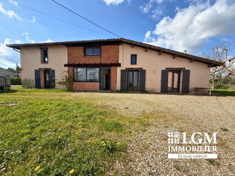 Maison - 242 m² - 5 pièces