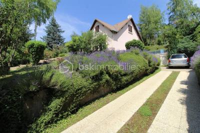 Pavillon - 130 m² - 6 pièces